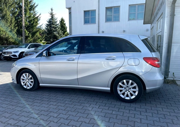 Mercedes-Benz Klasa B cena 46900 przebieg: 109000, rok produkcji 2011 z Kowary małe 137